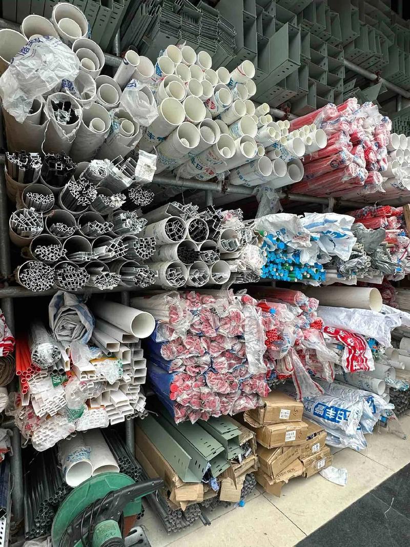 忙忙碌碌的日常 機(jī)會是給努力的人.實體建材店日常忙碌 努